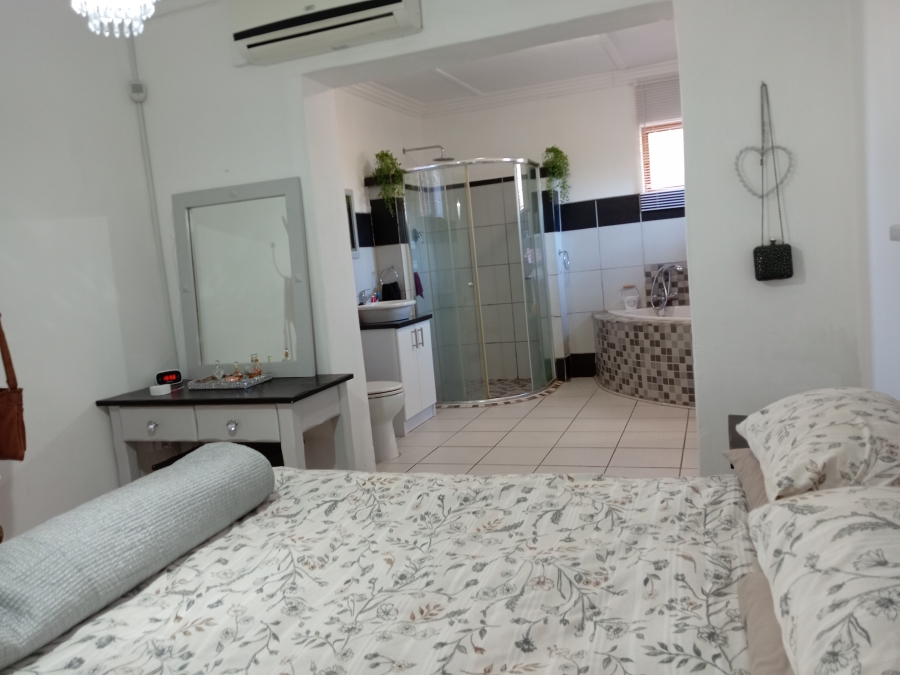 3 Bedroom Property for Sale in Strelitzia Park Eastern Cape
